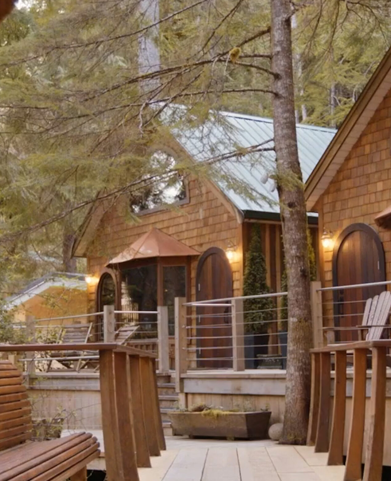 A private Nimmo Bay cabin beside the water